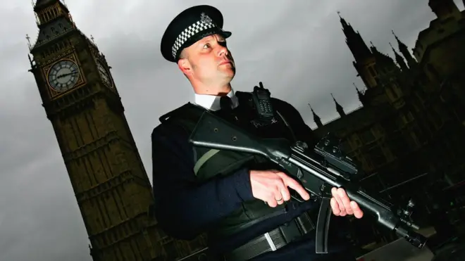 گرفتار ہونے والے افراد میں سب سے زیادہ تعداد ایشائی باشندوں کی ہیں