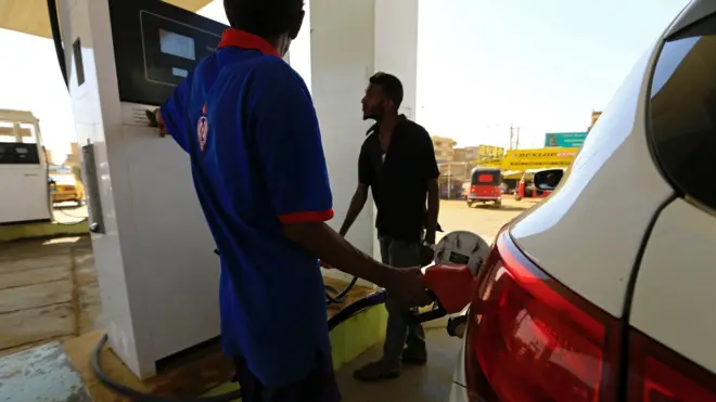 تسبب رفع الدعم عن المحروقات في غضب شعبي كبير في السودان