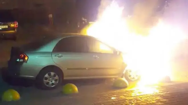 Невідомі спалили авто журналістів "Схем". Поліція відкрила справу