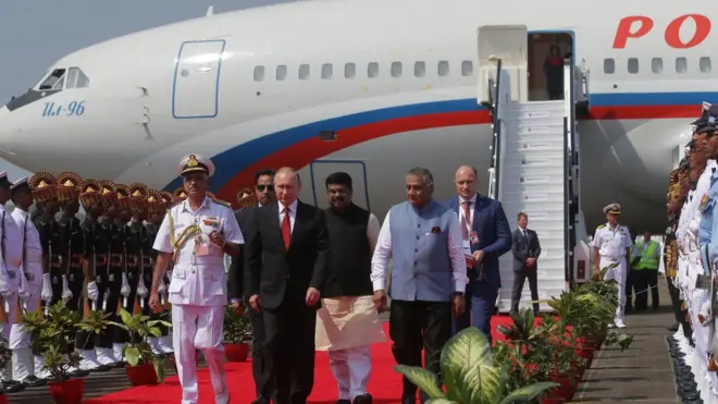 Путин прибыл в Индию на восьмой саммит стран БРИКС