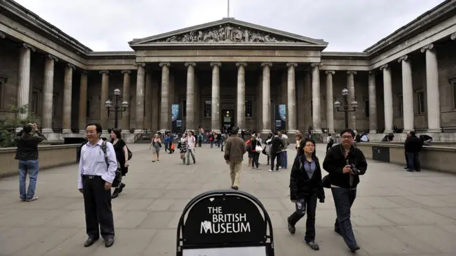 British Museum juga memajang peninggalan seni dari berbagai belahan dunia lain.