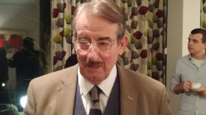 Glumac Džon Čalis u britanskoj ambasadi u Beogradu