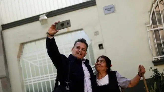 Diariamente entre 50 y 100 personas visitan la casa donde se filmó Roma.