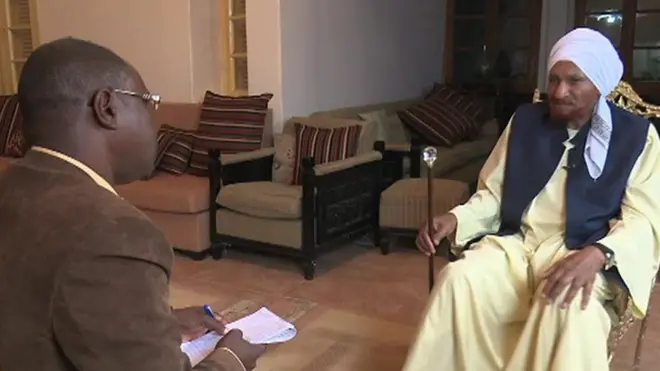 الصادق المهدي زعيم حزب الأمة السوداني المعارض، يدعو خلال مقابلة مع بي بي سي الحكومة السودانية إلي سحب قواتها المشاركة في الحرب التي تدور حاليا في اليمن.