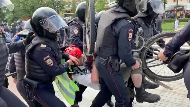 Акция протеста в Москве за две минуты
