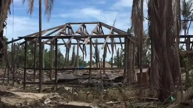 بي بي سي تدخل قرى محترقة ومهجورة لمسلمي الروهينجا في ميانمار، تلك القرى فر أهلها بسبب عملية عسكرية وصفتها الأمم المتحدة بالتطهير العرقي لكن الحكومة هناك تنفي تلك الاتهامات.