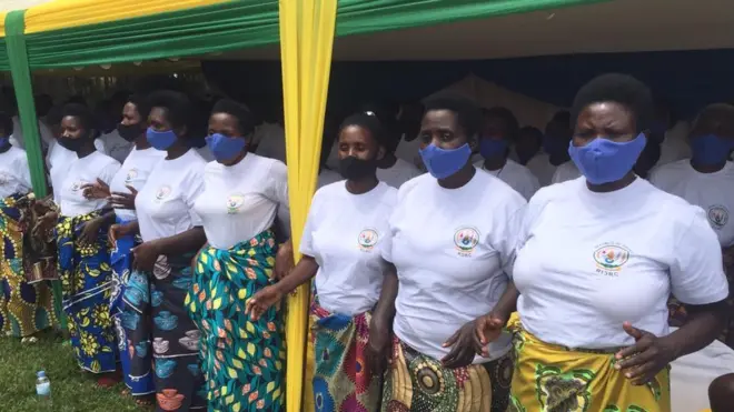 Abagore barenga 400 n'abana basaga 1400 nibo bashoje ikiciro cy'amahugurwa