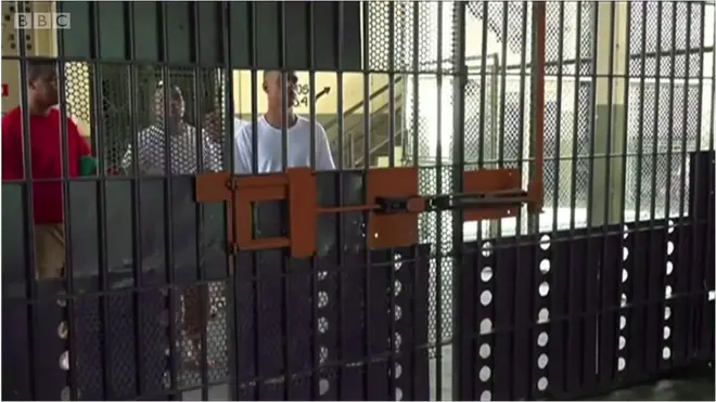 Zatvorenici u zatovru u Sao Paolu uče da heklaju