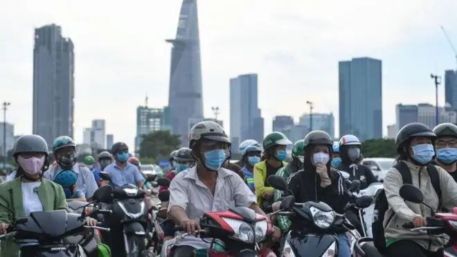 TP HCM nới lỏng giãn cách sau 4 tháng phong toả nghiêm ngặt.