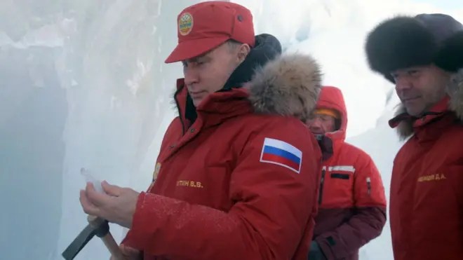 Танення Арктики та вічної мерзлоти у Росії посилює екологічні ризики для планети, і на думку деяких британських оглядачів, заходу варто думати про компроміси з Москвою