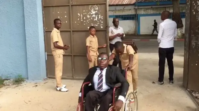 Aller au travail, voyager ou même accéder à son bureau devient souvent un parcours du combattant pour ces personnes.