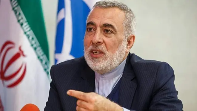 شیخ الاسلام د ایران پارلمان کې غړیتوب هم درلود.