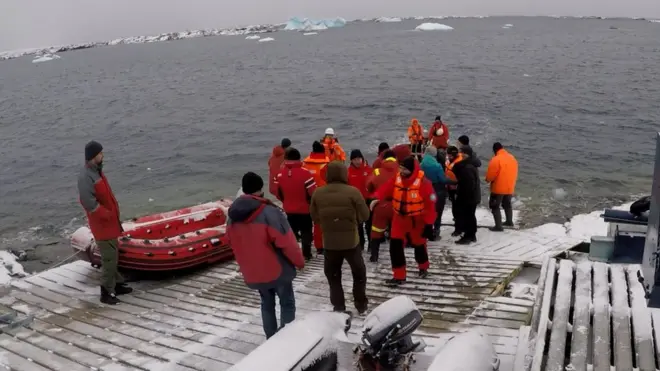 Шлях 25-ї експедиції почався ще 16 березня і через карантин та обсервацію тривав понад місяць