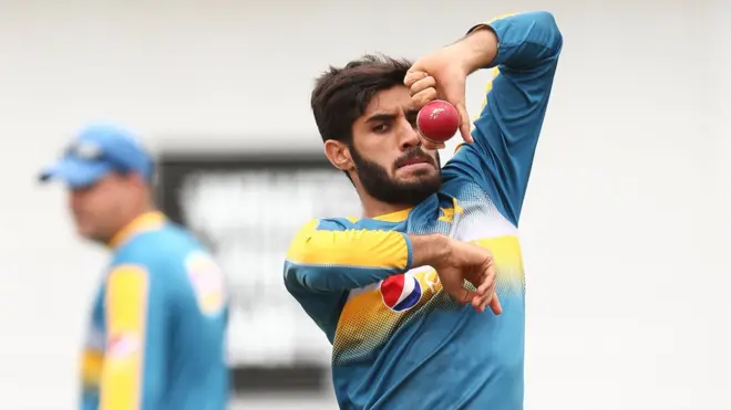 وسیم اکرم کا کہنا ہے کہ نوجوان کرکٹرز سپر لیگ میں صف اول کے غیرملکی کھلاڑیوں کے ساتھ کھیل کر تجربہ حاصل کرسکتے ہیں