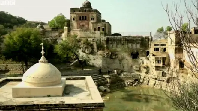 పాకిస్తాన్‌ని శివాలయం