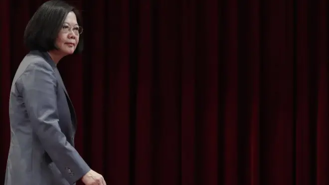 自从5月开始，台湾许多邦交国陆续被中国挖墙脚，外交风波至今未歇。