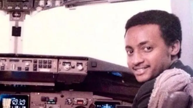 ካፒተይን ተስፋይ መንእሰይ ፓይለት ኣብ ዝነበረሉ እዋን