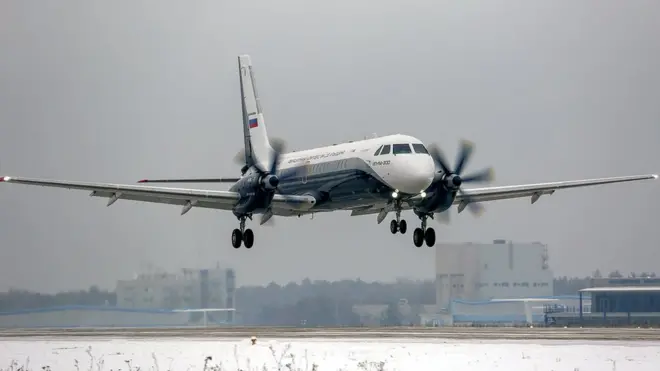 За 10 лет минпромторг планирует построить 100 таких самолетов