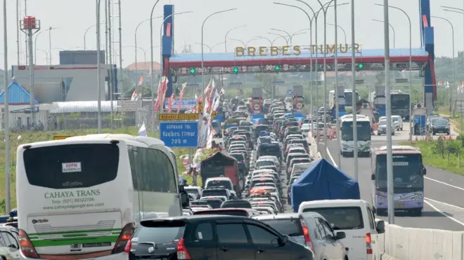 дорожная пробка на острове Ява