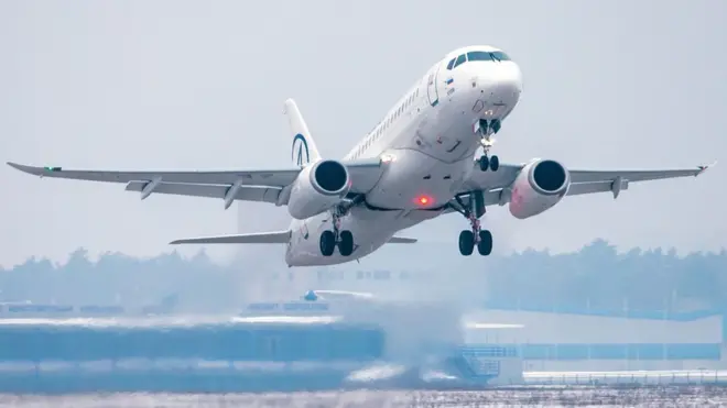 "Гражданские самолеты Сухого" утверждают, что обледенение датчиков не могло привести к аварийной ситуации