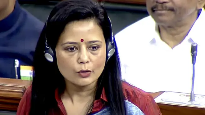 महुआ मोइत्रा