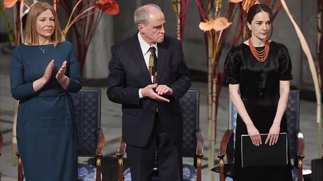 Слева направо: супруга Алеся Беляцкого Наталья Пинчук, председатель правления "Мемориала" Ян Рачинский, глава "Центра гражданских свобод" Александра Матвийчук