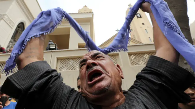 قريب لأحد الضحايا
