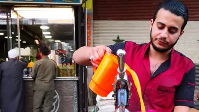 بائع العصير في دمشق