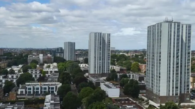 بعد حريق برج غرينفل عمدت الحكومة البريطانية إلى اختبارات السلامة في مختلف أنحاء البلد