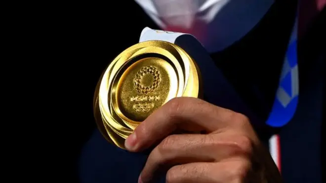 2020 டோக்யோ பெய்ஜிங் ஒலிம்பிக் பதக்கம்