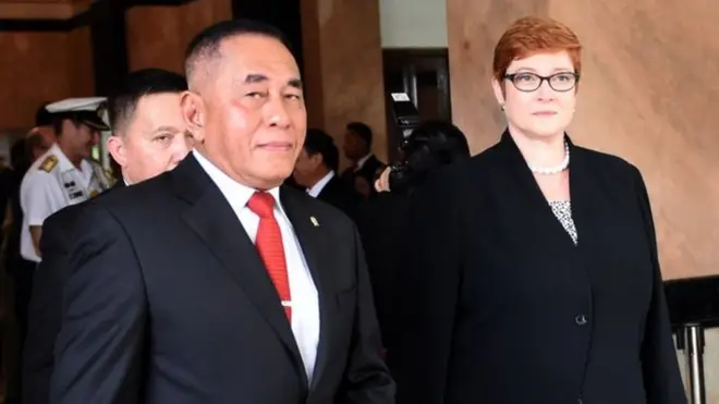 Bộ trưởng Quốc phòng Indonesia Ryamizard Ryacudu và người đồng cấp Marise Payne của Úc trong cuộc gặp hồi năm ngoái.