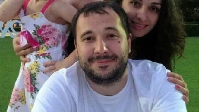 Роман Селезнев болен гепатитом В, которым он заразился в результате переливания крови