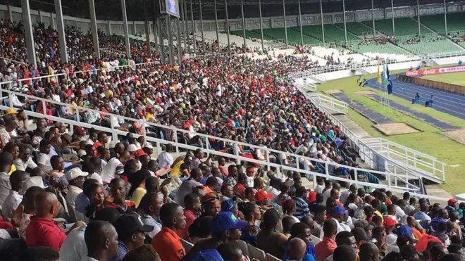 Adokiye Amiesimaka stadium dey contain 30,000 pipo to watch match