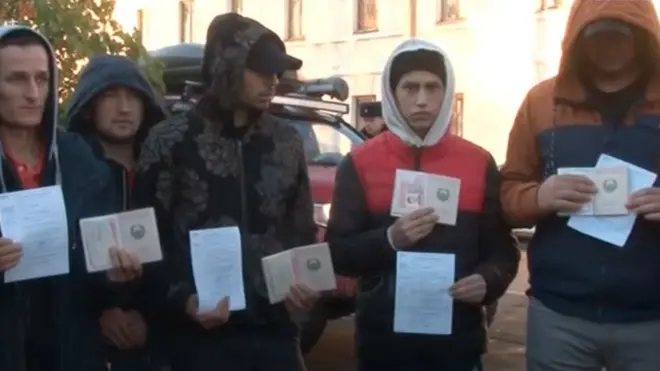 Орелда ҳарбий чақирув қоғози олганларидан кейин Ўзбекистон фуқароларининг видео мурожаатидан скриншот