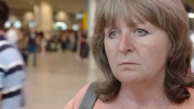 Светлана Агеева, мать взятого в плен россиянина Виктора Агеева, рассказала Русской службе Би-би-си о встрече с сыном на Украине.