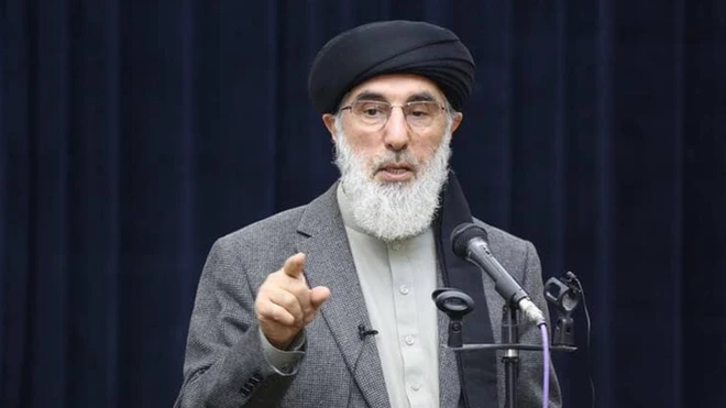 ګلبدین حکمتیار وایي، د غني او عبدالله ډلې ګډ کار نشي کولای