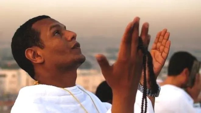 नमाज़ पढ़ना