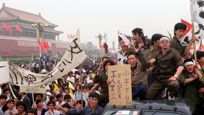 1989年，民眾在北京天安門抗議