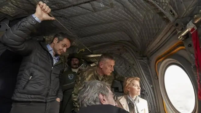 Yunanistan Başbakanı Kiryakos Miçotakis ve AB yetkilileri havadan Türkiye sınırını izliyor