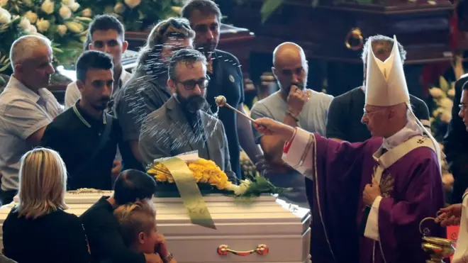 Cenova devlet töreni