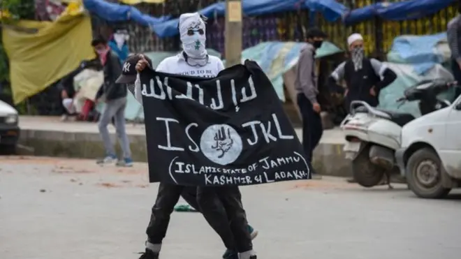 Umurwanyi wo mu mutwe wiyita leta ya kisilamu (ifoto yo mu bubiko)