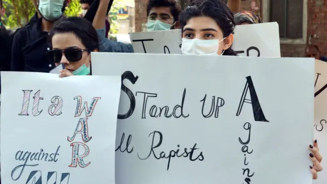 ریپ کے خلاف احتجاج (فائل فوٹو)