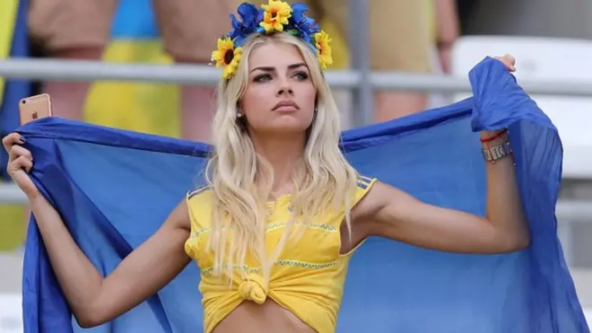 вболівальниця