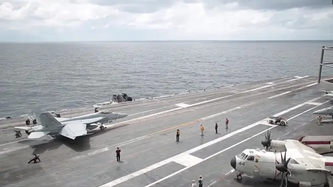 أرسلت الولايات المتحدة الأمريكية منظومة صواريخ دفاع جوي من نوع باتريوت وحاملة الطائرات إلى منطقة الشرق الأوسط وسط تصاعد التوتر مع إيران.