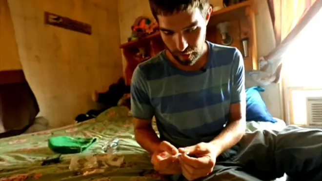 Steven, adicto a la heroína