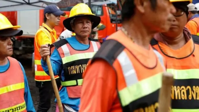 рятувальники