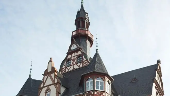 Belediye hoparlörlerinden 33 şarkı dönüşümlü olarak yayınlanıyor