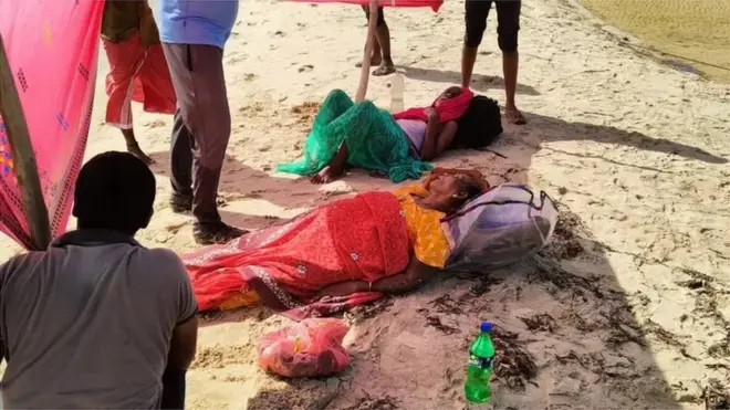 ధనుష్కోడి బీచ్‌లో స్పృహతప్పి పడిపోయిన శ్రీలంక వృద్ధ జంట