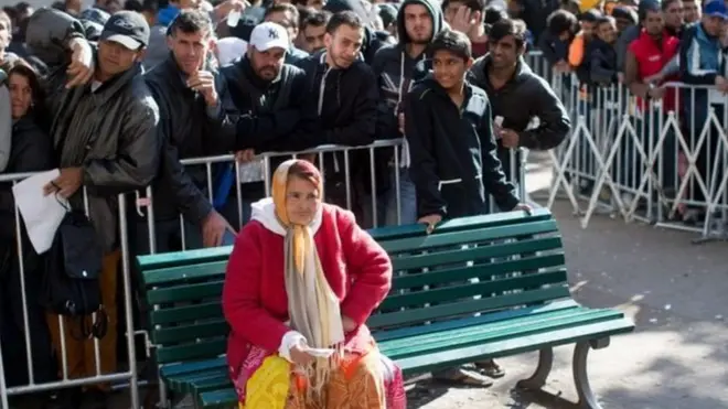 2016年到达德国的难民减少，但是申请庇护者增加