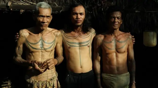 Tato adalah identitas tradisi orang Mentawai. Tato juga bagian dari pengingat bagi orang-orang Mentawai atas leluhurnya, tetapi kini hampir punah karena doktrin masa lalu.